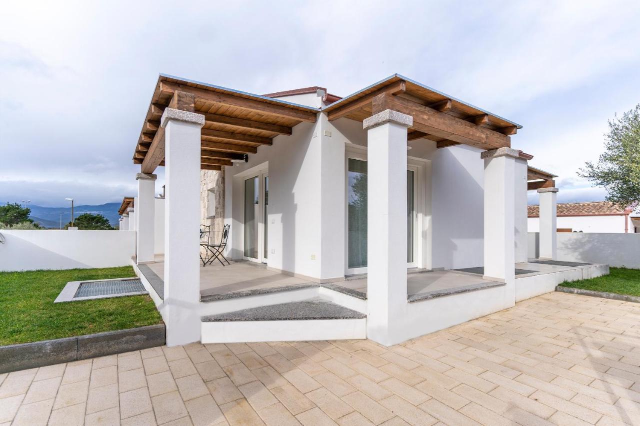 Villa Elena - Affitti Brevi Italia 阿尔巴塔克斯 外观 照片
